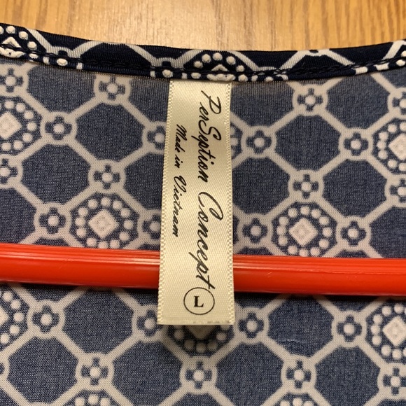 Navy and White Design Women Blouse - Picture 3 of 5